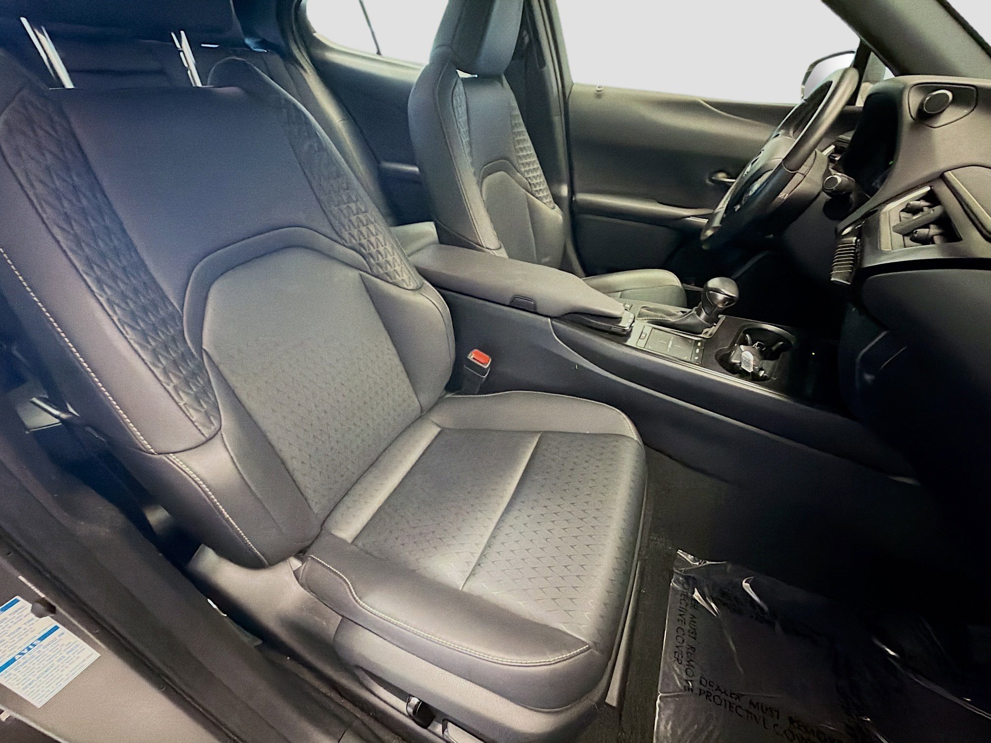 Used 2022 Lexus UX 250h w/ Accessory Package (Z2) image 15