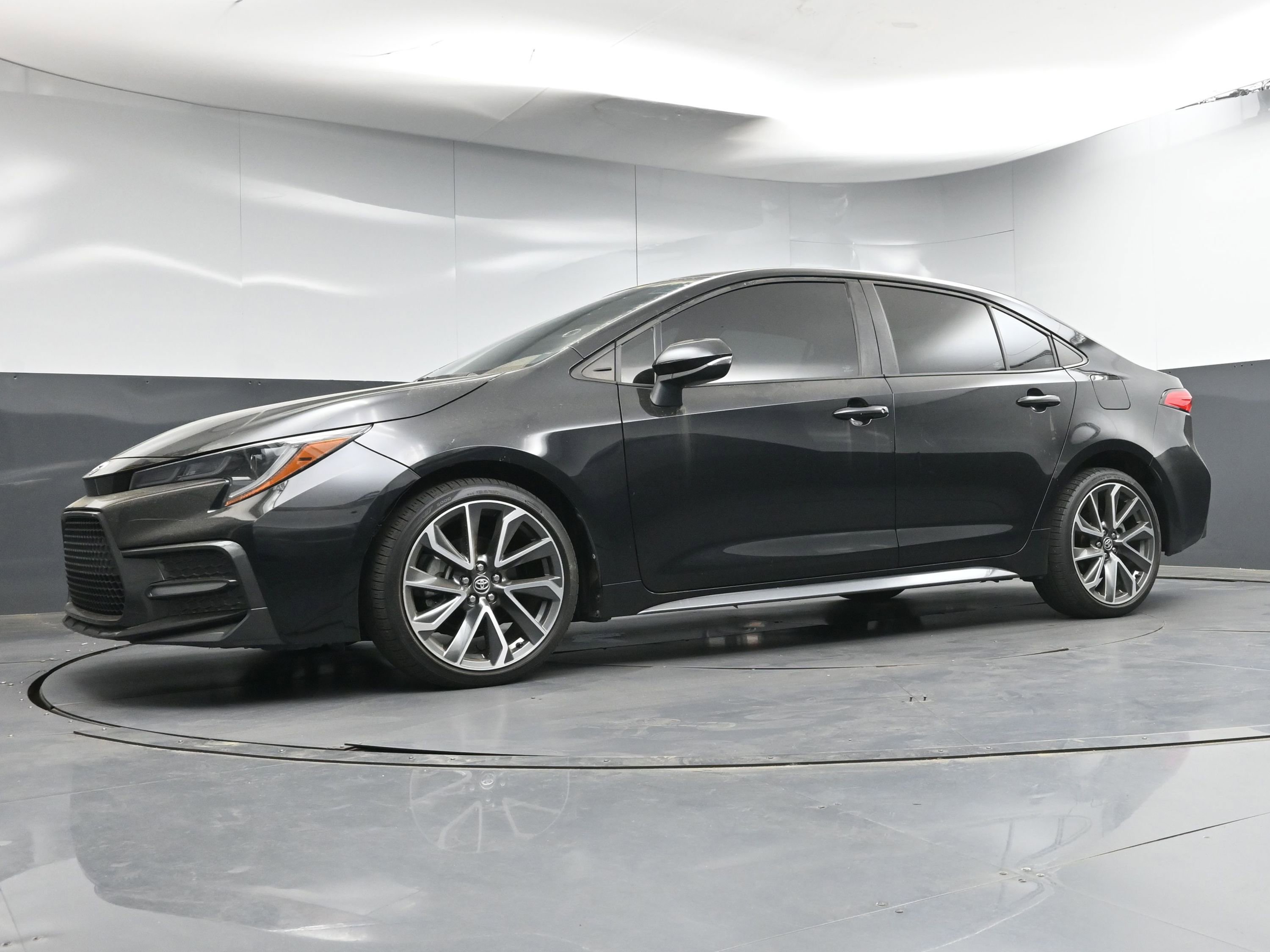 Used 2021 Toyota Corolla SE image 22