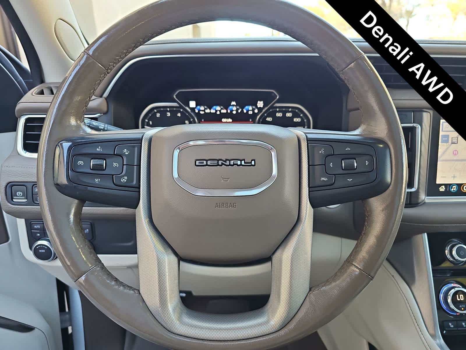 Used 2021 GMC Yukon Denali w/ Denali Premium Package AWD/4WD image 19