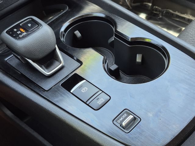 Certified 2025 Nissan Rogue SV FWD image 16