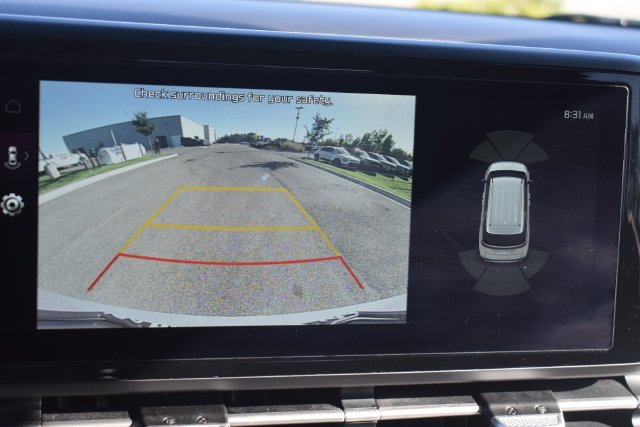 Used 2024 Kia Carnival EX FWD image 32