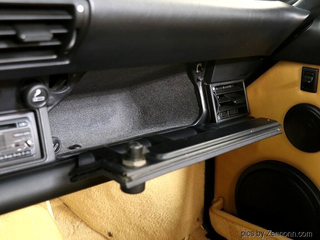 Used 1988 Porsche 911 Carrera image 28