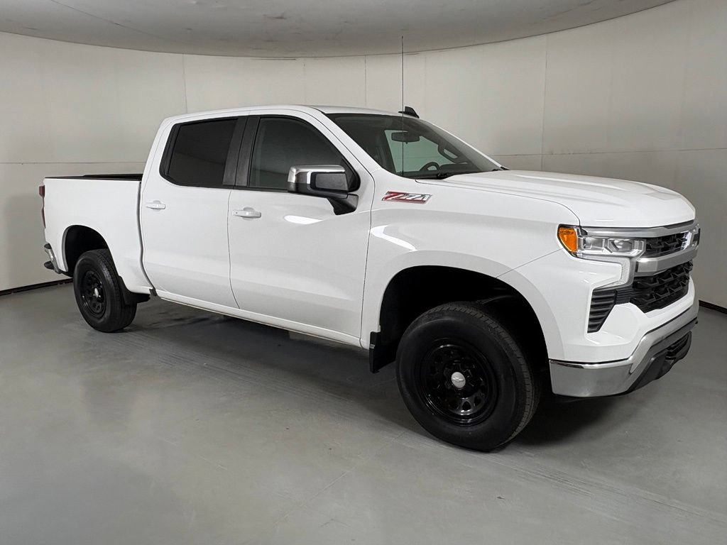 Certified 2022 Chevrolet Silverado 1500 LT AWD/4WD image 11
