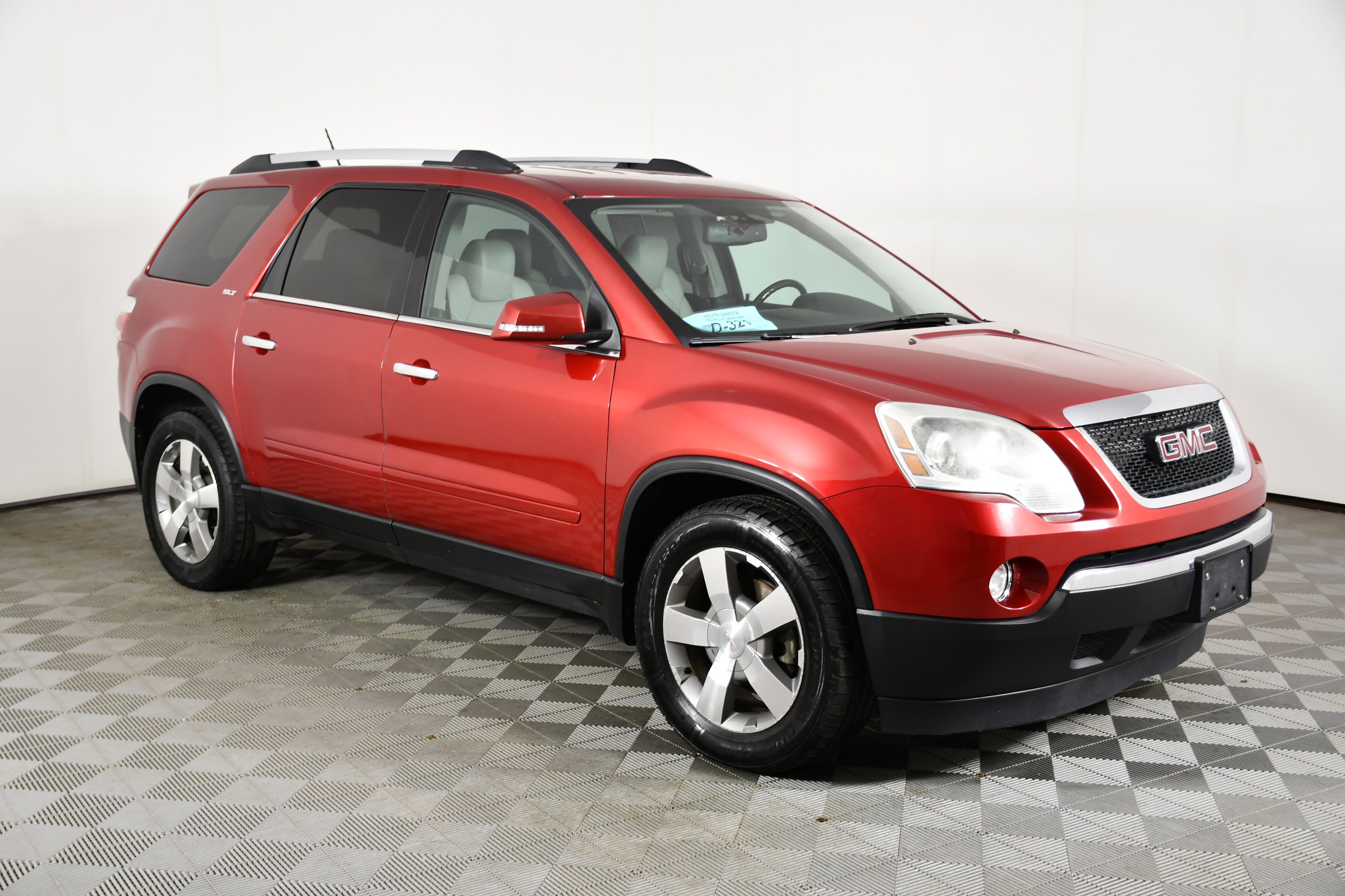 Used 2012 GMC Acadia SLT AWD/4WD image 4