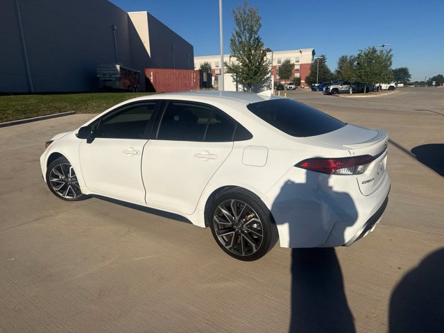 Used 2022 Toyota Corolla SE FWD image 5