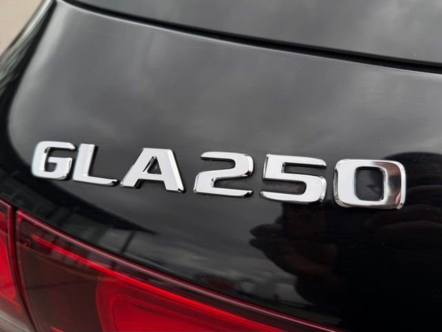 Certified 2022 Mercedes-Benz GLA 250 4MATIC image 8