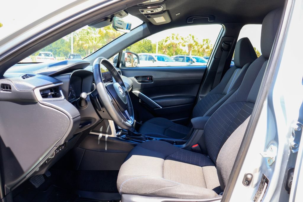 Used 2025 Toyota Corolla Cross AWD Hybrid image 9