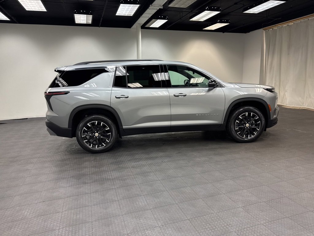 New 2026 Chevrolet Traverse LT w/ Sun and Wheel Package image 6