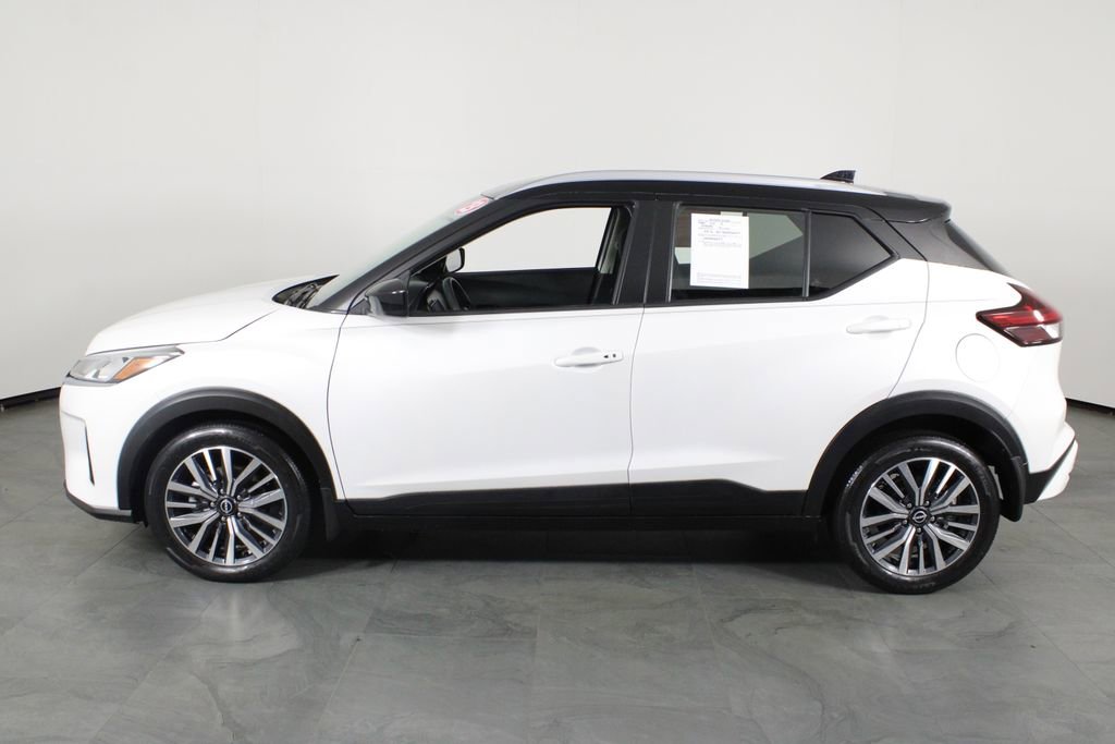Certified 2023 Nissan Kicks SV FWD image 12