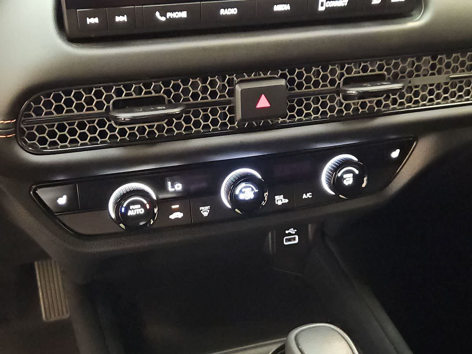 Certified 2024 Honda HR-V Sport image 29