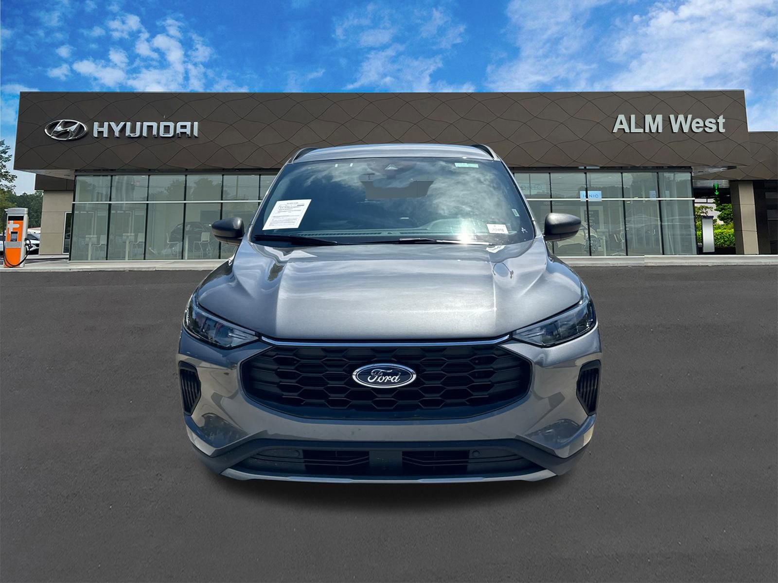 Used 2026 Ford Escape ST-Line FWD image 2