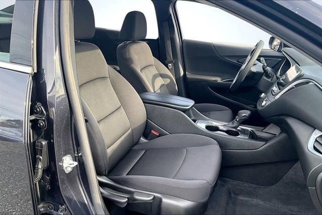 Used 2023 Chevrolet Malibu LT image 28