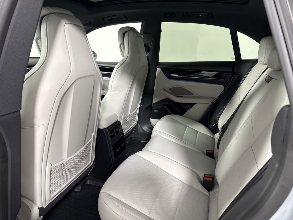 New 2026 Porsche Macan 4 Electric AWD/4WD image 27