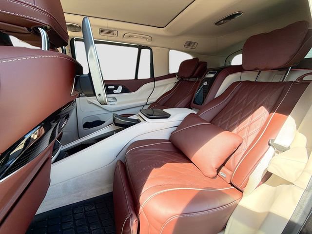 Used 2025 Mercedes-Benz Maybach GLS 600 4MATIC image 22