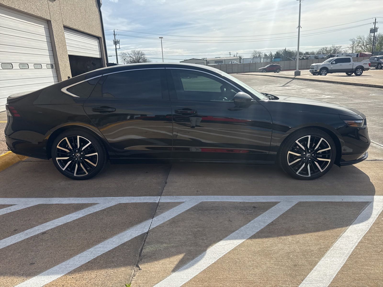 Used 2025 Honda Accord Touring image 8