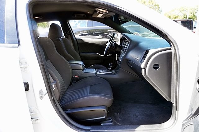 Used 2019 Dodge Charger GT w/ Blacktop Package RWD image 12