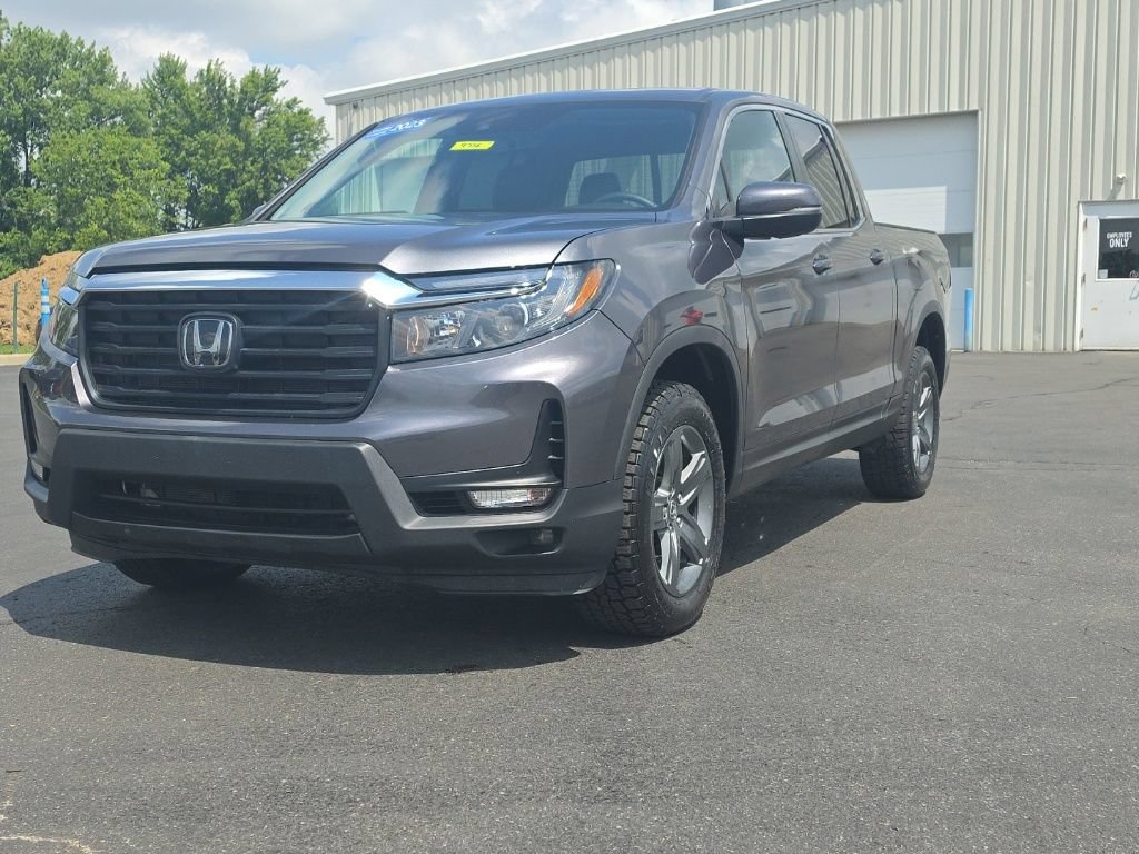 Certified 2023 Honda Ridgeline RTL image 3