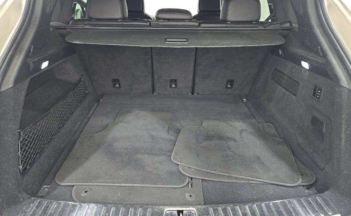 Used 2024 Porsche Cayenne AWD/4WD image 10