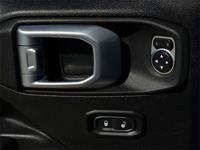 Used 2022 Jeep Gladiator Rubicon w/ Trailer Tow Package image 23