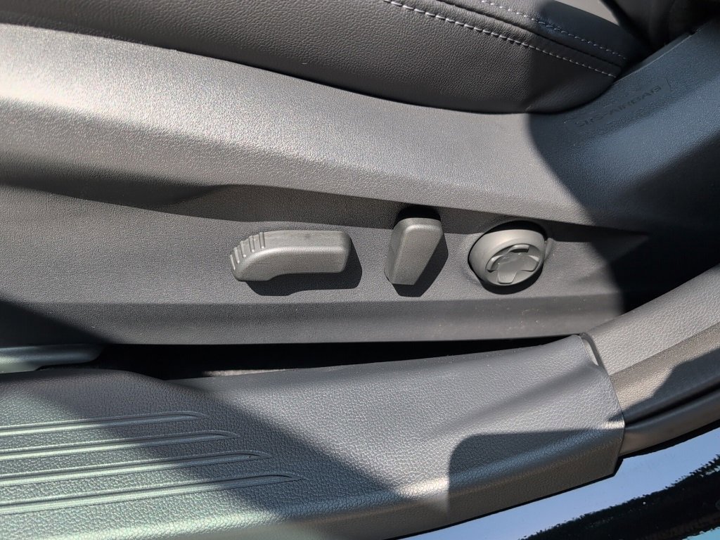 New 2025 Subaru Outback Touring XT image 31