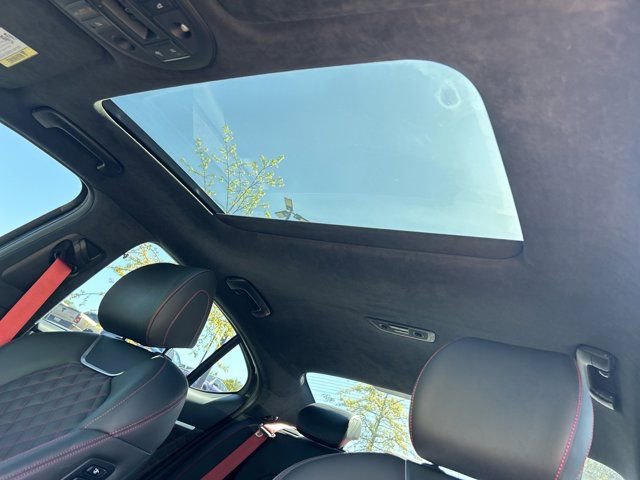 Used 2023 Genesis G70 3.3T w/ Sport Prestige Package AWD/4WD image 31
