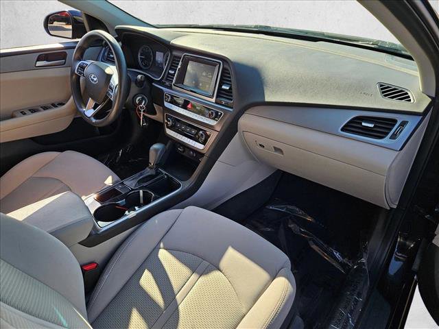 Used 2019 Hyundai Sonata SE w/ Cargo Package FWD image 20