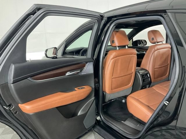 Used 2023 Cadillac XT5 Sportv w/ Technology Package AWD/4WD image 28