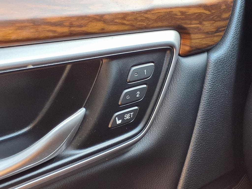 Used 2022 Honda CR-V Touring image 16