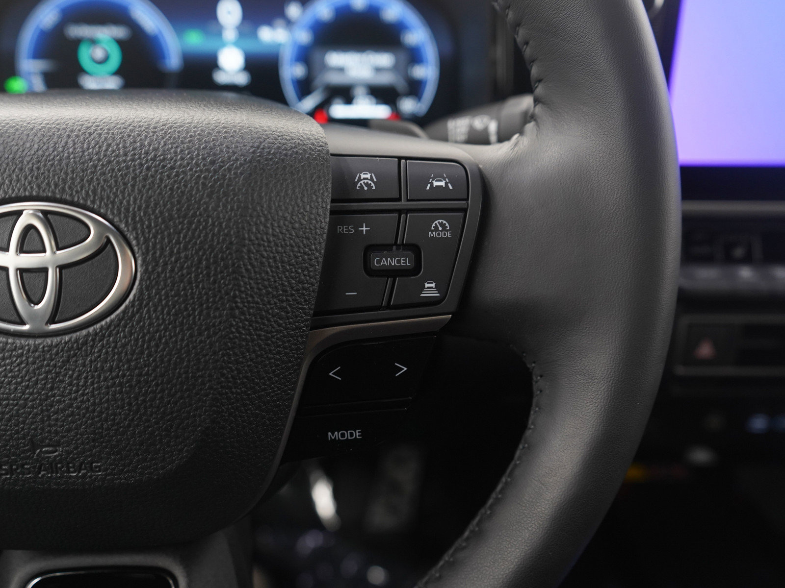 Used 2025 Toyota Camry XSE FWD image 24