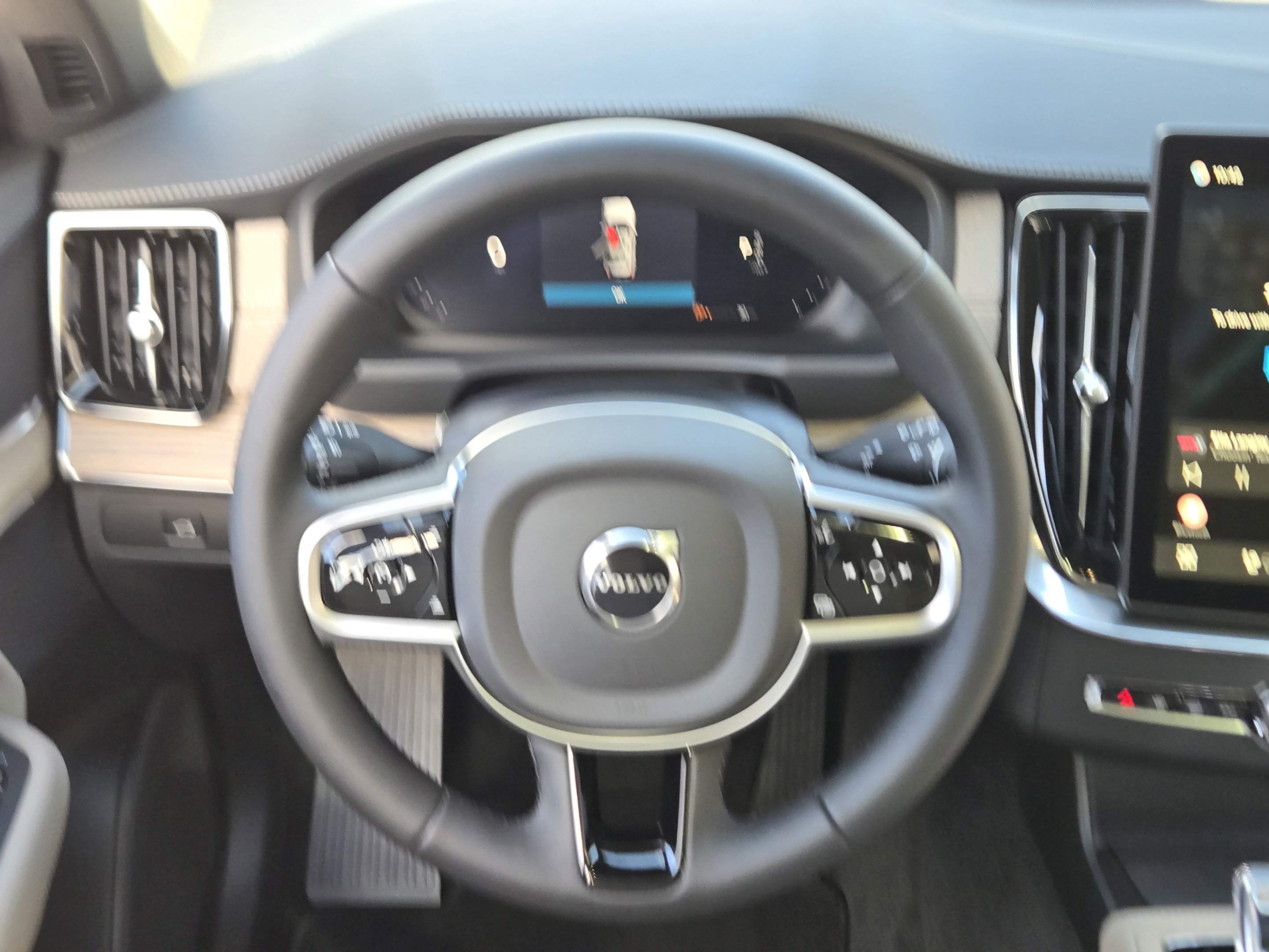Used 2026 Volvo XC90 B6 Plus w/ Protection Package Premier AWD/4WD image 21