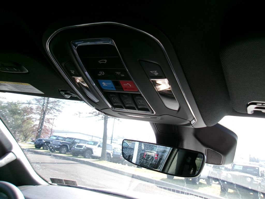 New 2025 Jeep Wagoneer L Series II w/ Premium Group I image 22