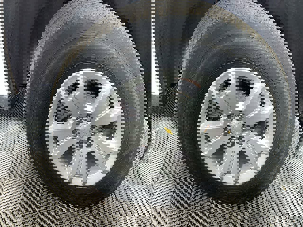 Used 2022 Chevrolet Colorado LT w/ Fleet Safety Package image 9