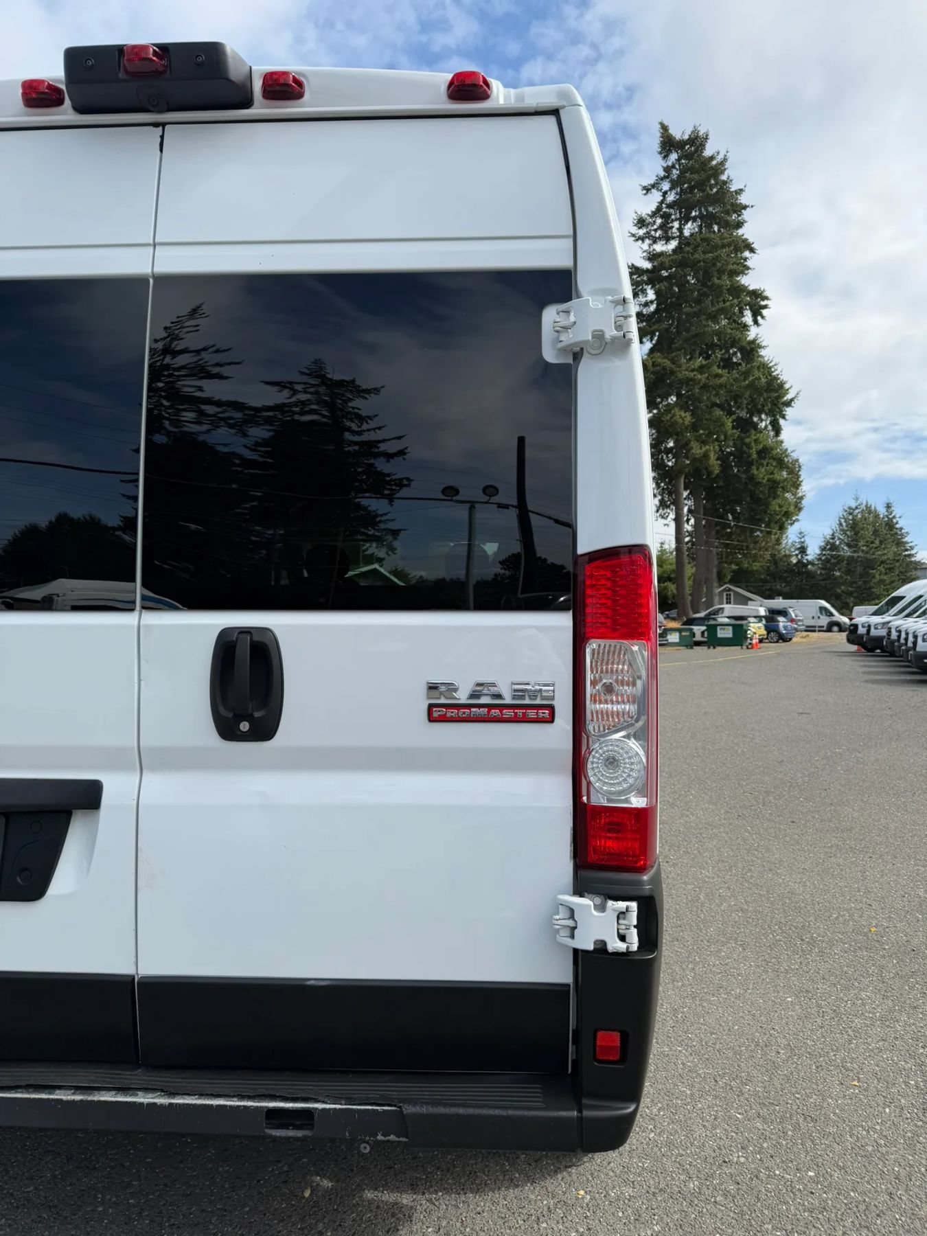 Used 2021 RAM ProMaster 2500 FWD image 14