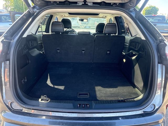 Used 2019 Ford Edge Titanium w/ Equipment Group 301A AWD/4WD image 25