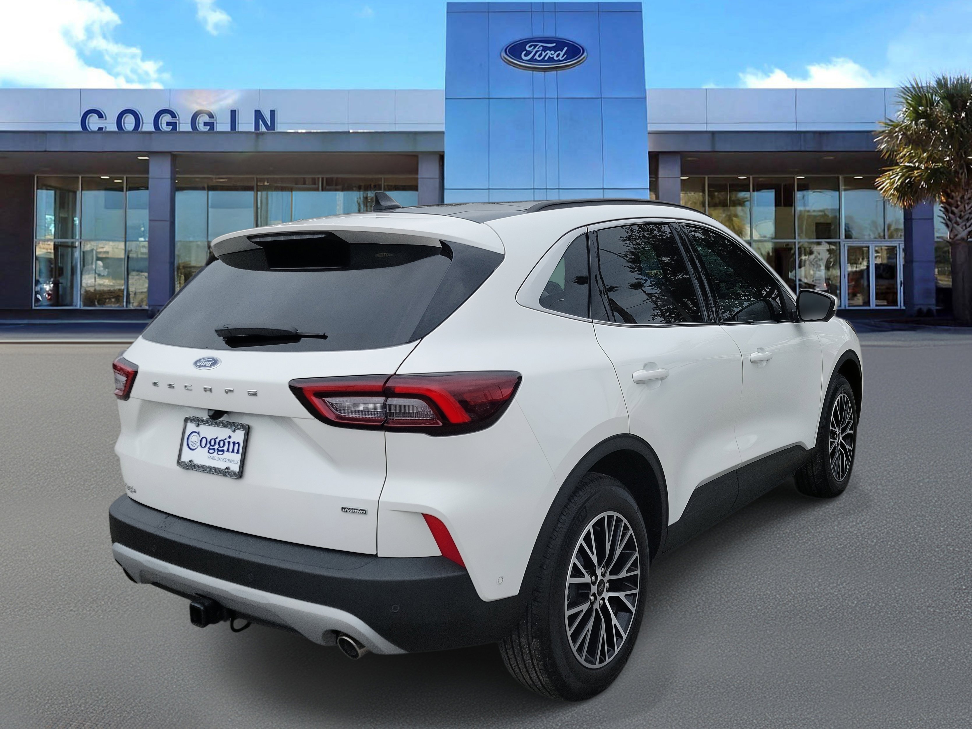 Used 2024 Ford Escape SE w/ PHEV Premium Package image 3