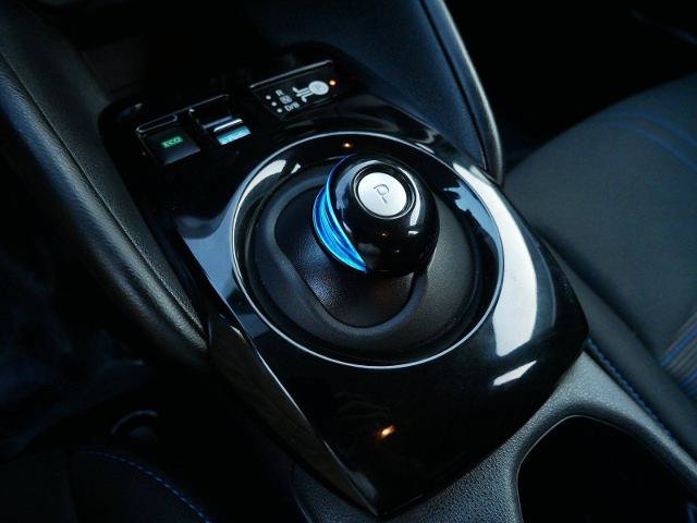 Certified 2025 Nissan Leaf SV Plus FWD image 23