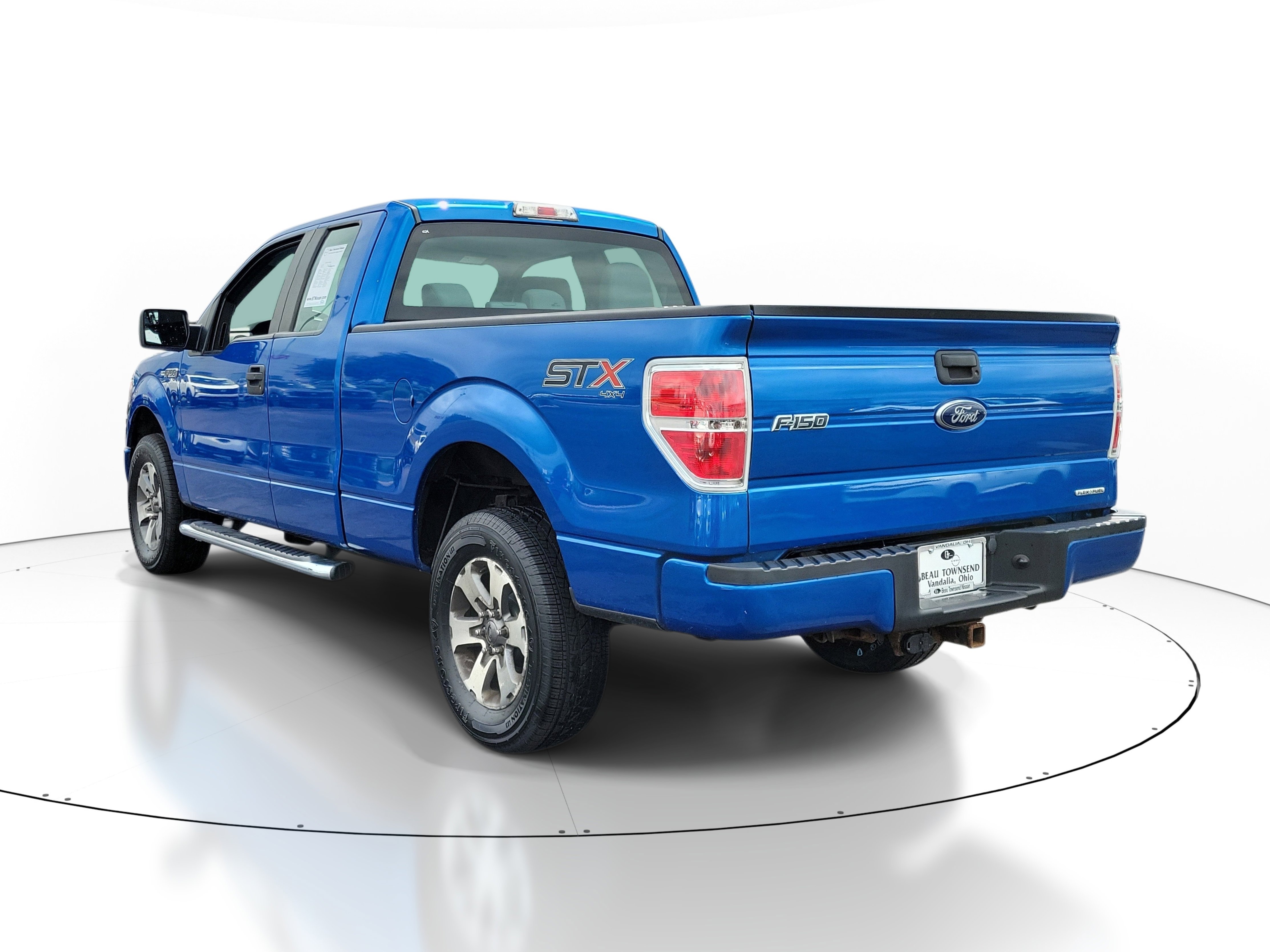 Used 2014 Ford F150 STX w/ Equipment Group 201A Mid AWD/4WD image 3