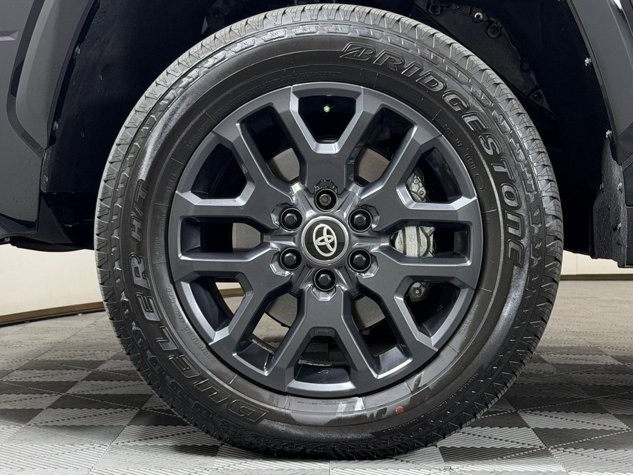 Used 2026 Toyota Tundra Platinum AWD/4WD image 12
