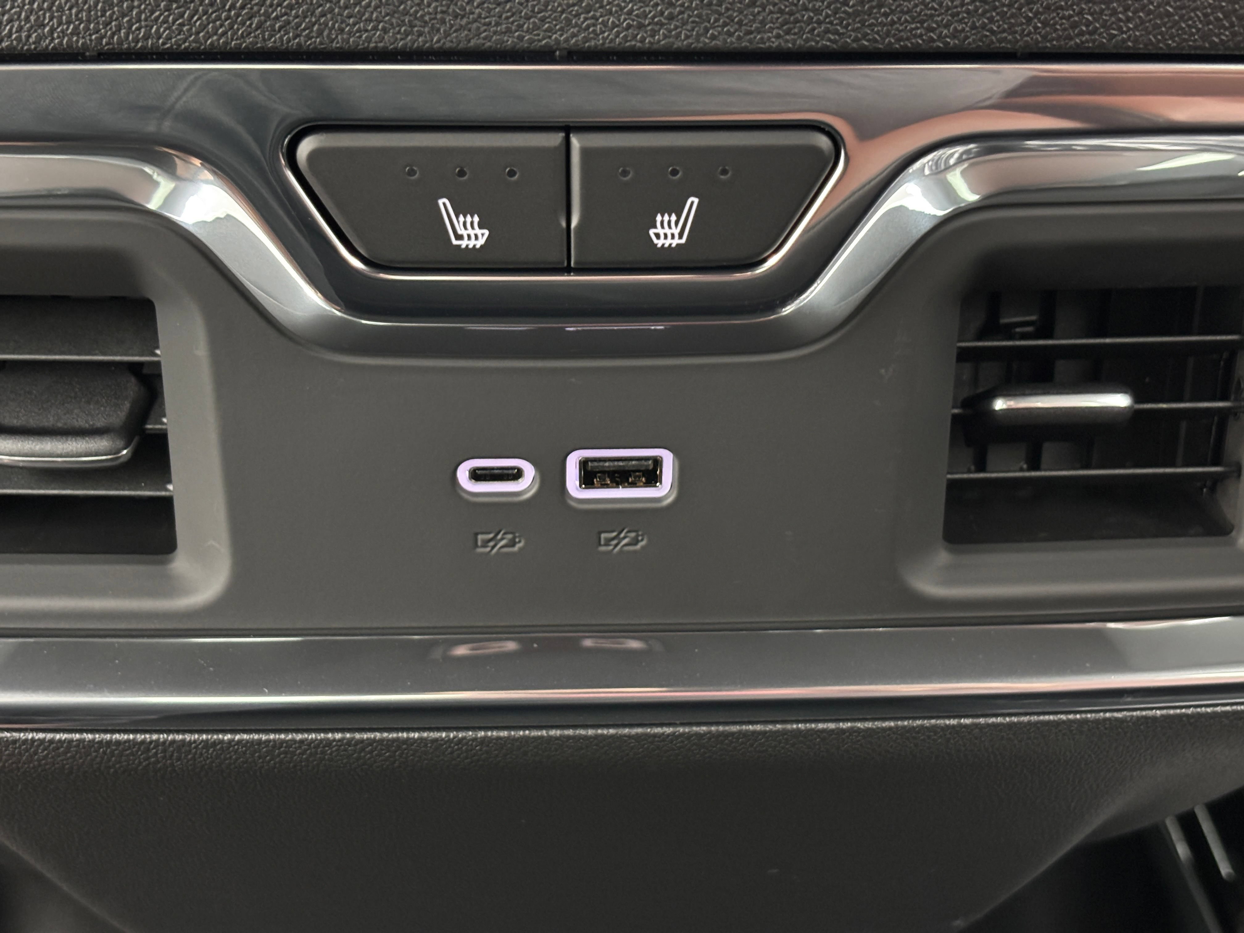 New 2026 GMC Sierra 2500 Denali Ultimate AWD/4WD image 8