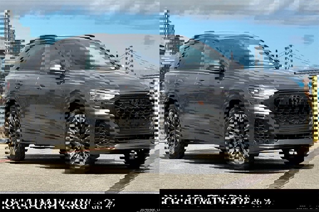 Certified 2025 Audi Q8 Prestige w/ Prestige Package image 1