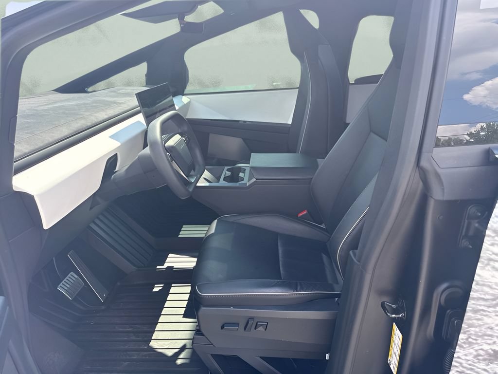 Used 2024 Tesla Cybertruck Cyberbeast AWD/4WD image 9
