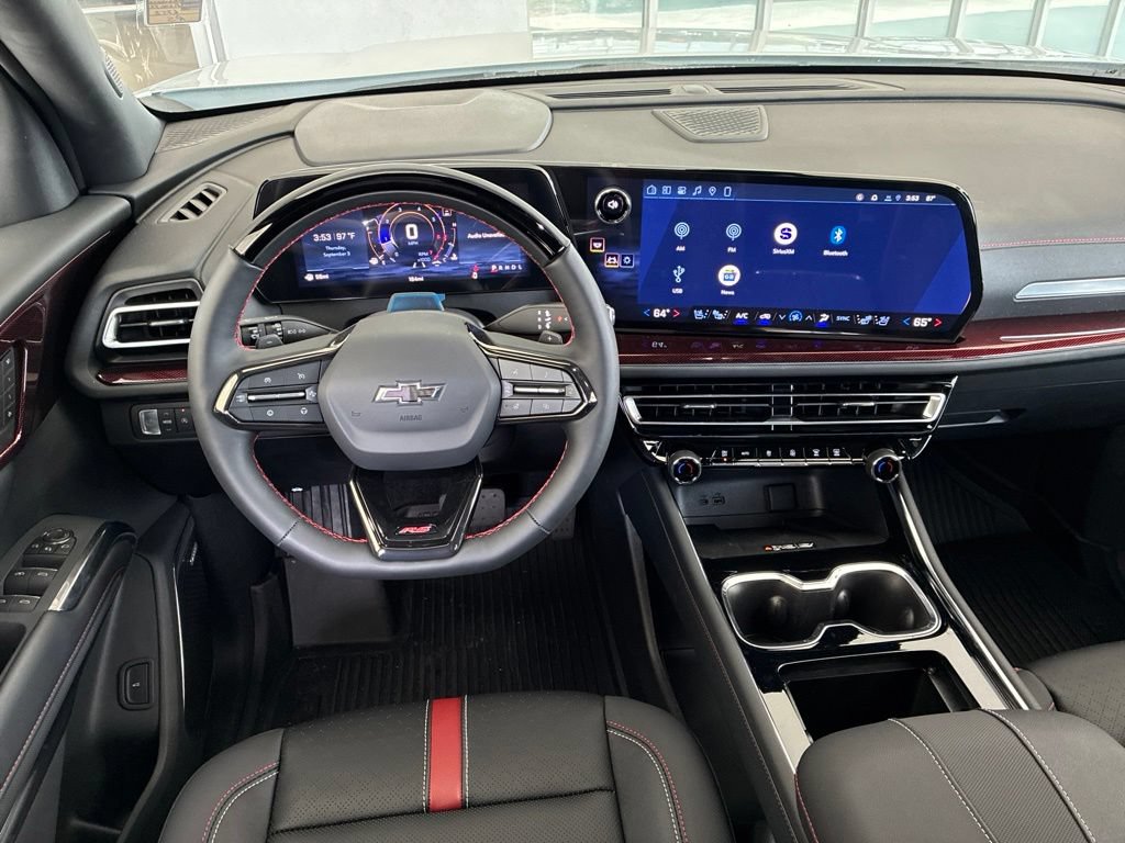 New 2026 Chevrolet Traverse RS w/ LPO, Floor Liner Package FWD image 14
