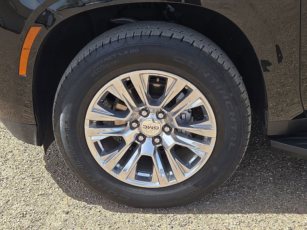 Used 2025 GMC Yukon Denali image 11
