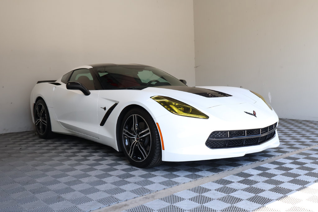 Used 2017 Chevrolet Corvette Stingray Coupe w/ Carbon Flash Badge Package RWD image 6
