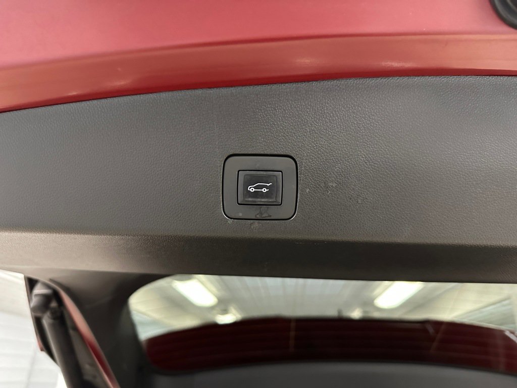 Used 2023 Buick Encore GX Essence w/ Experience Buick Package image 23