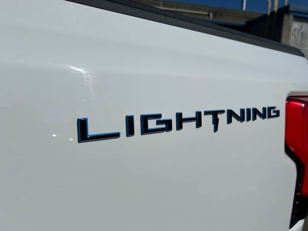 Used 2023 Ford F150 Lightning XLT AWD/4WD image 33