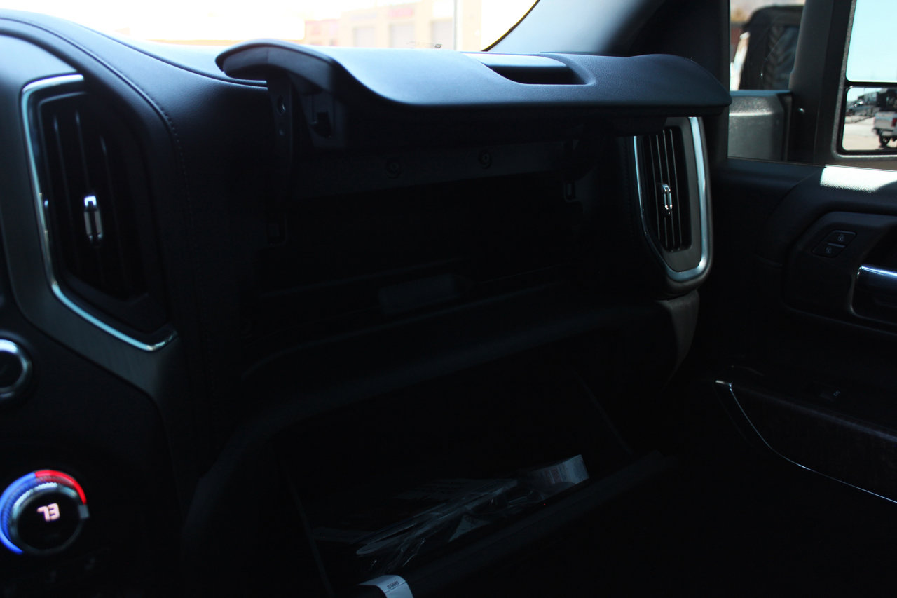 Used 2022 GMC Sierra 3500 Denali w/ Denali Ultimate Package image 70