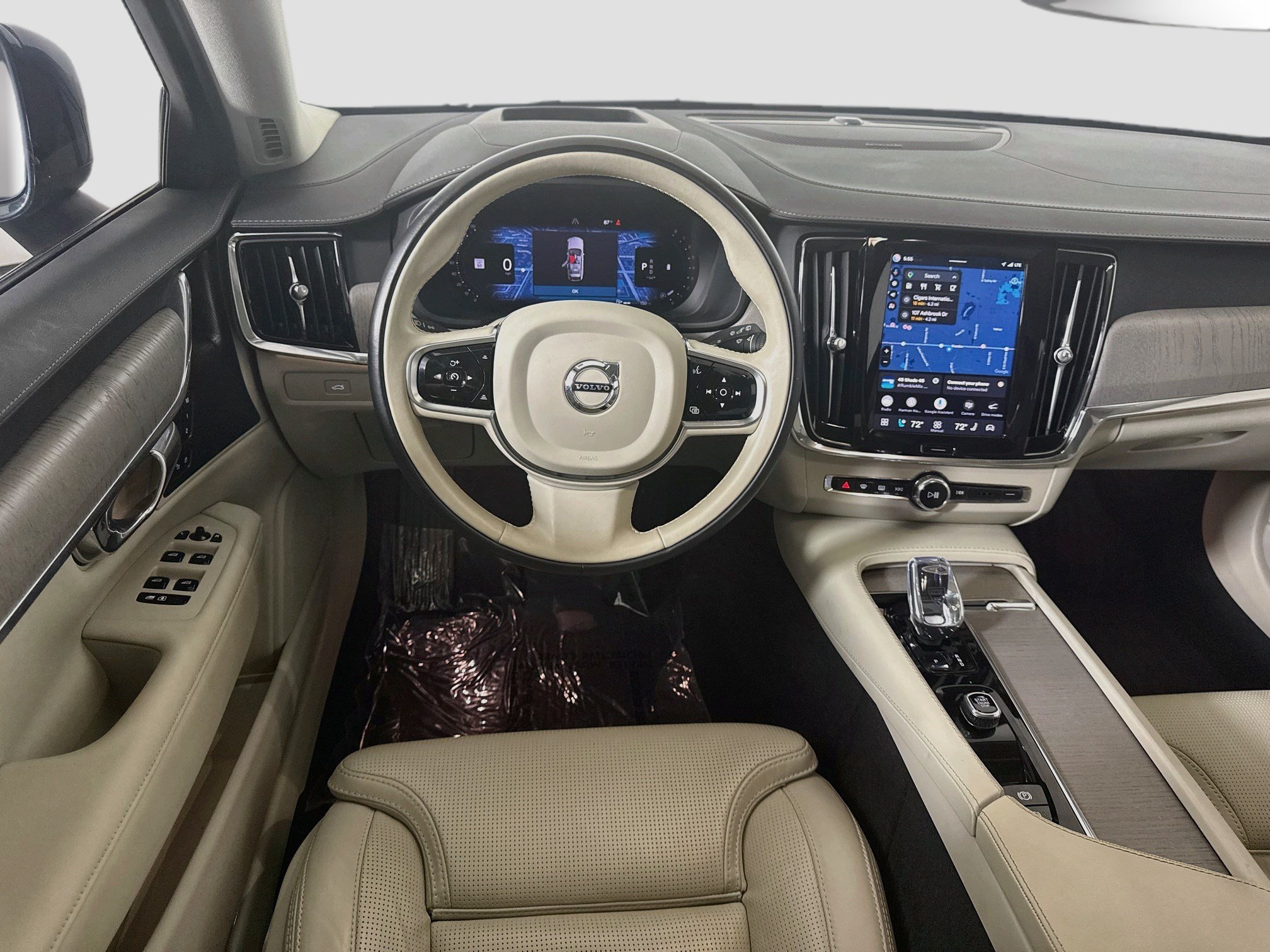 Used 2025 Volvo V90 B6 Cross Country Ultra w/ Protection Package Premier AWD/4WD image 17