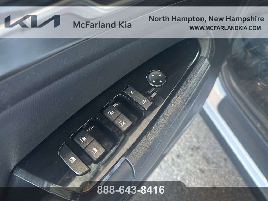 Used 2024 Kia Sportage EX image 12
