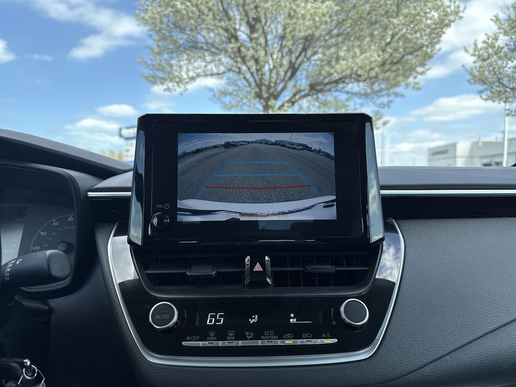 Used 2024 Toyota Corolla LE FWD image 23